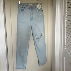 Abercrombie and Fitch- The 90s straight Jean